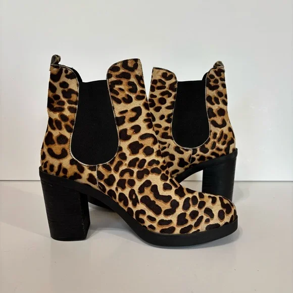 Crown Vintage Cheetah Print
Healed Chelsea Boot Size 8.5M - Picture 2 of 4